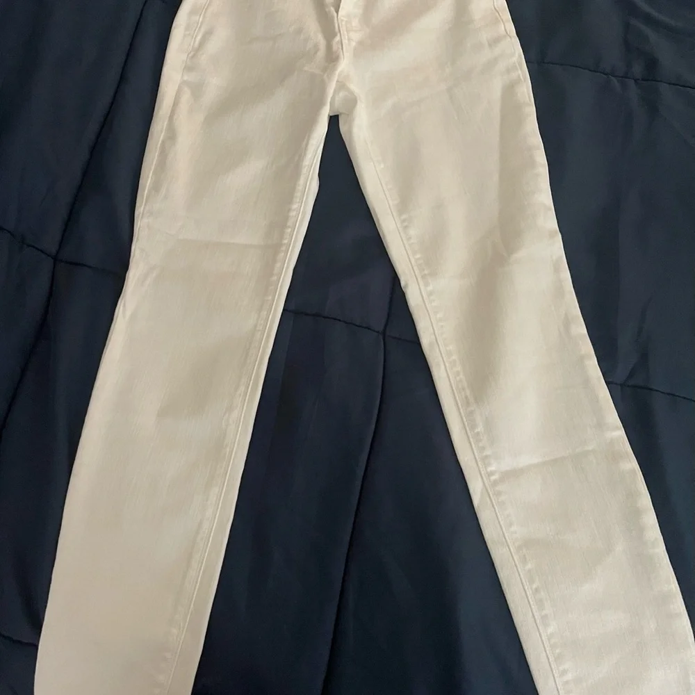 Vince Camuto White Straight-Leg Jeans - Picture 2 of 4